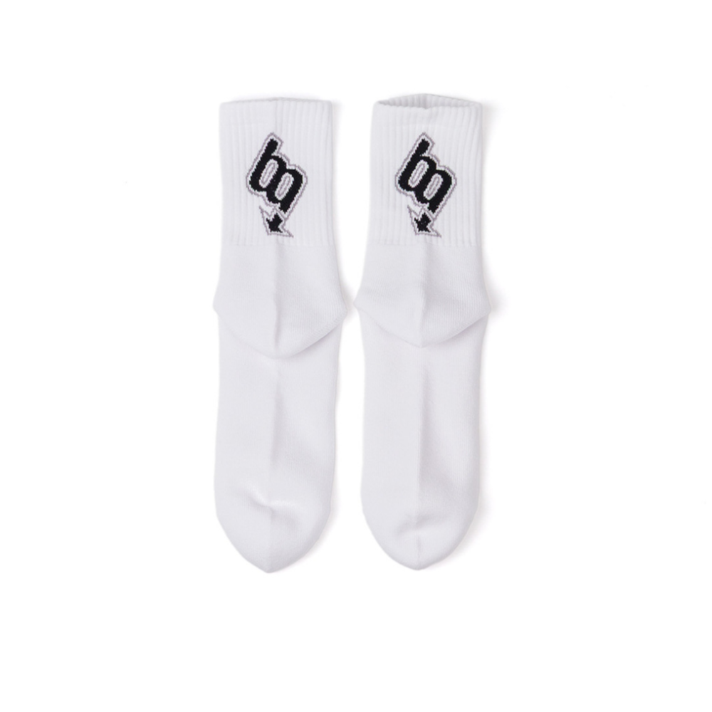 B LOGO SOCKS2