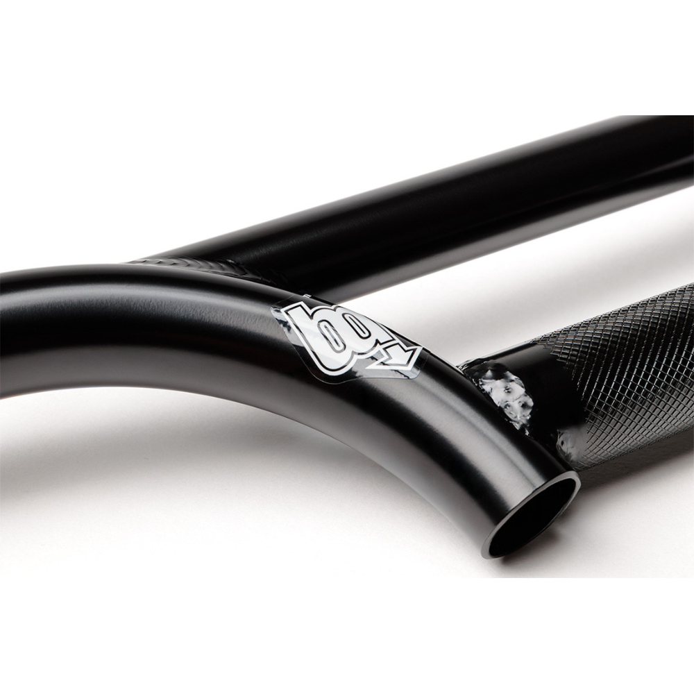 PRISON BAR 4月1日発売6