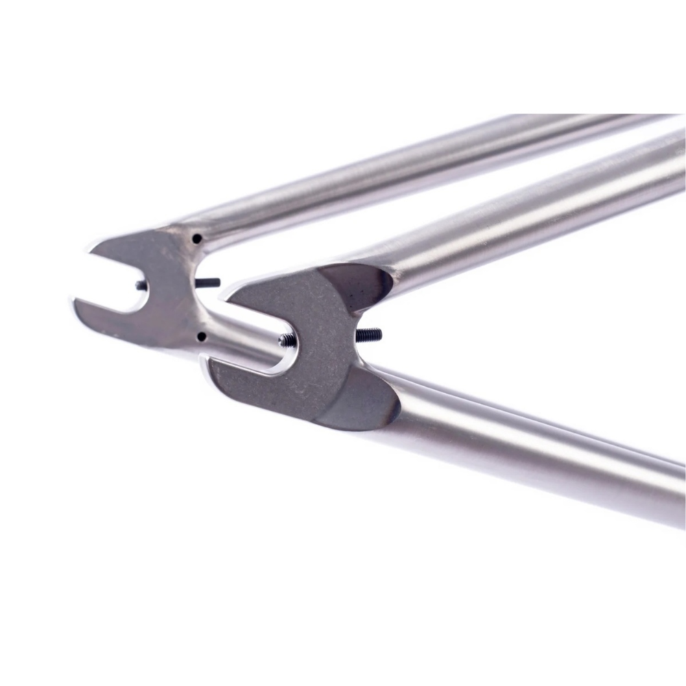 CHASE DEHART SIG FRAME9
