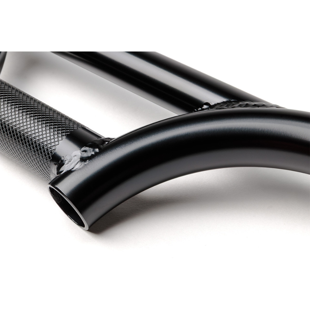 PRISON BAR 4月1日発売5