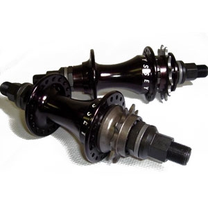 HAZARD V3 CASSETTE HUB 10T付き2
